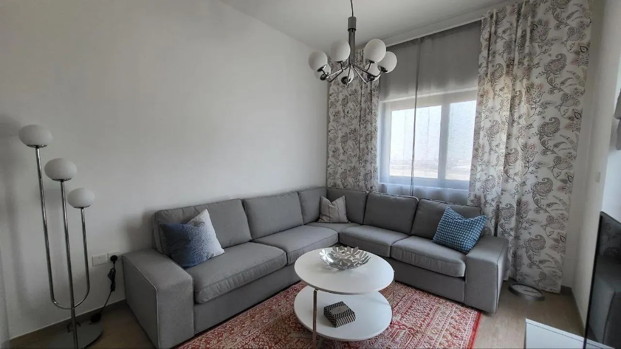 Modern 2Br -5Min To Metro-Unit 211 Apartment Dubai