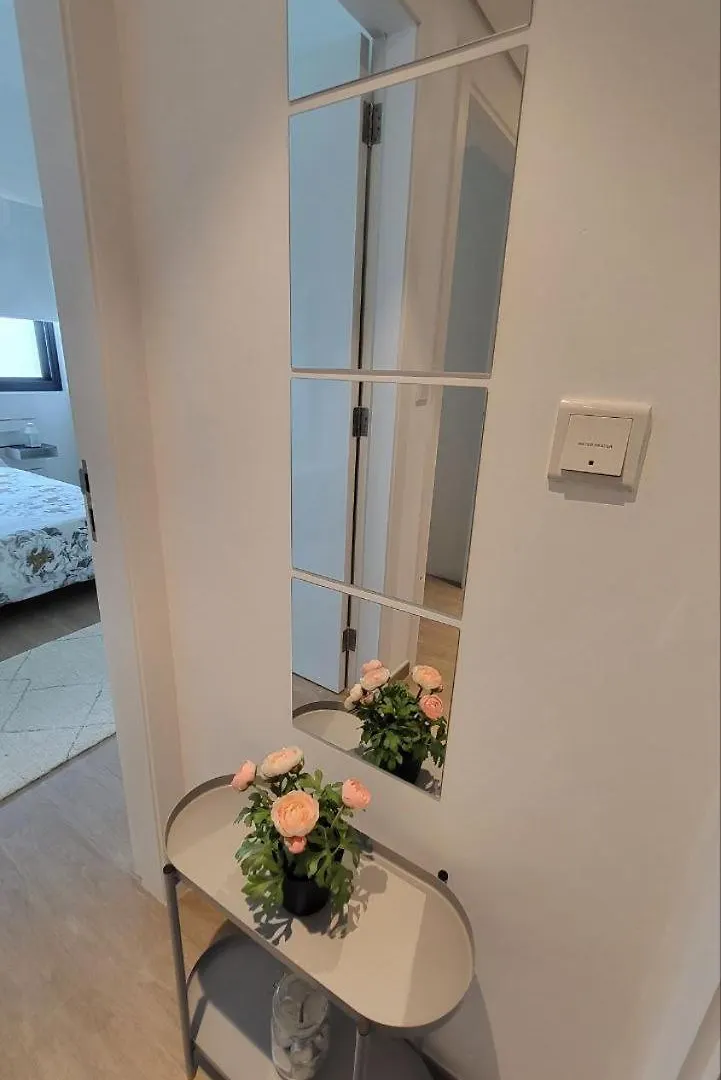 Modern 2Br -5Min To Metro-Unit 211 Apartment Dubai United Arab Emirates