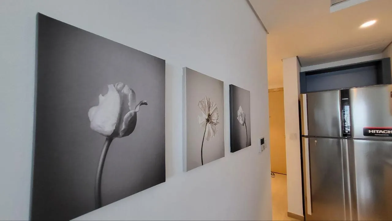Modern 2Br -5Min To Metro-Unit 211 Apartment Dubai