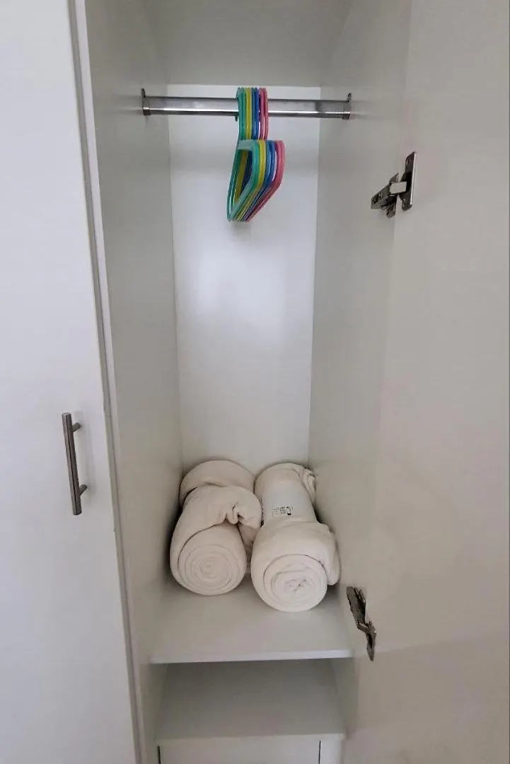 Modern 2Br -5Min To Metro-Unit 211 Apartment Dubai