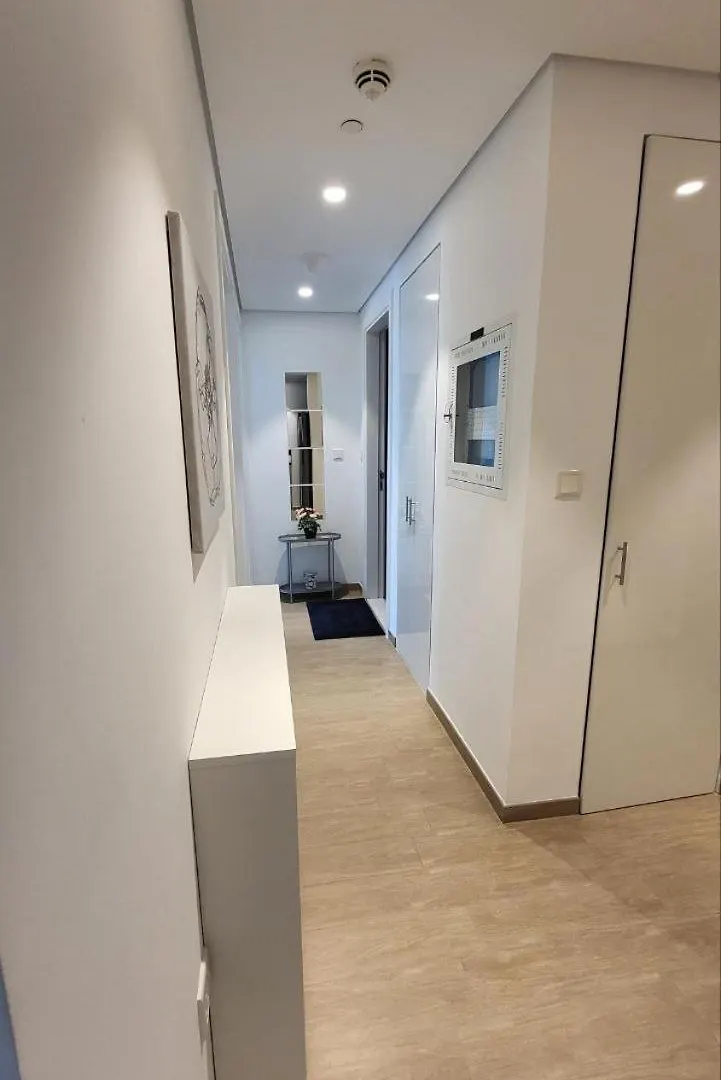 Modern 2Br -5Min To Metro-Unit 211 Apartment Dubai